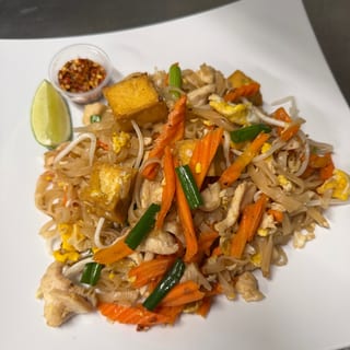 Pad Thai (Chicken/Shrimp/Tofu)