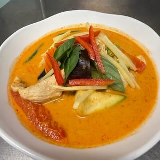 Red Curry Chicken Serve with Jasmine Rice